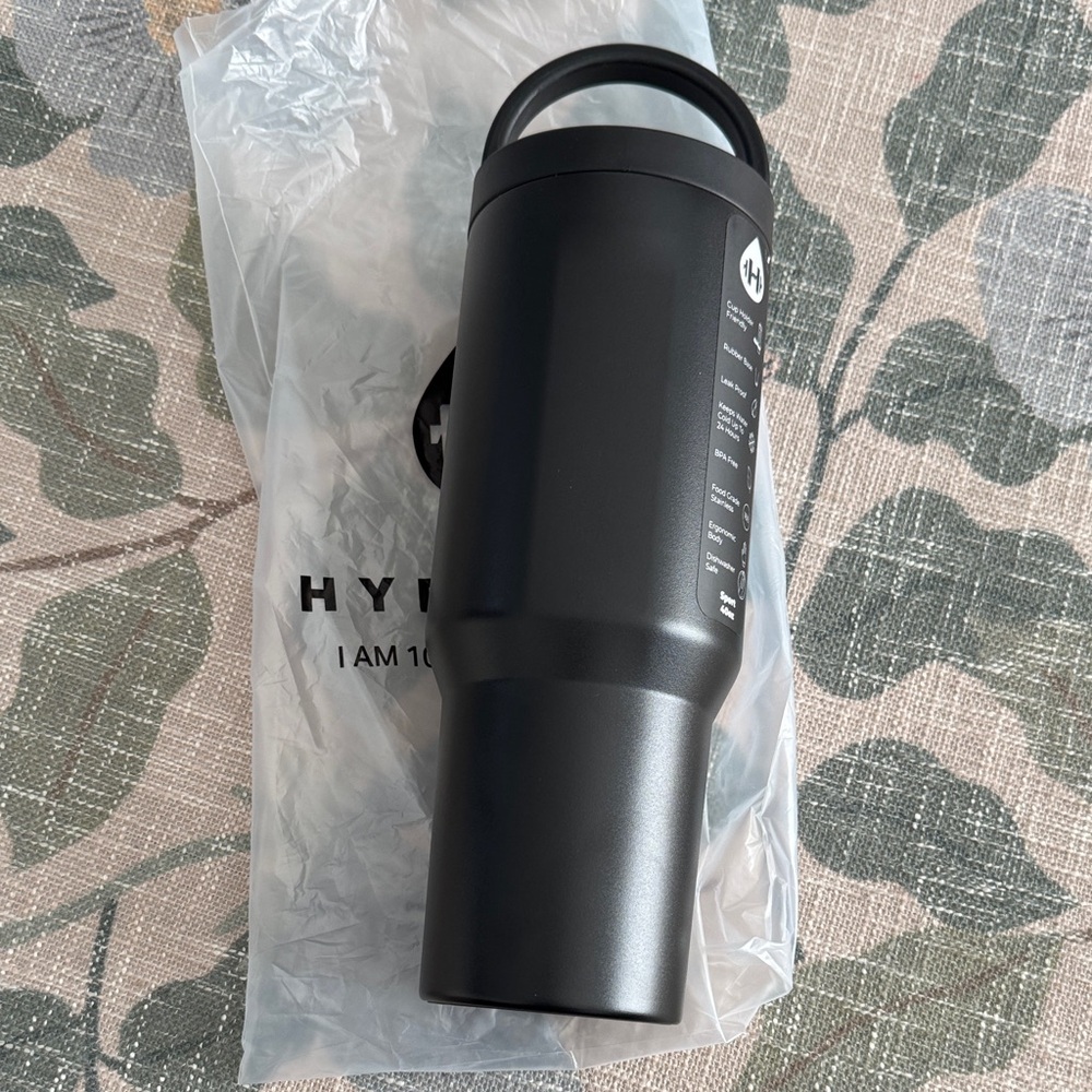 Hydro Jug Sport 40oz Bottle- Black - NEW